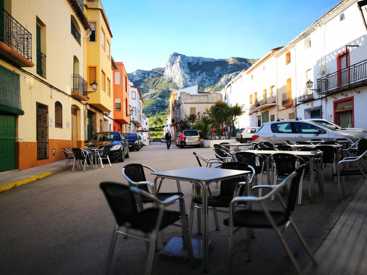 Buhardilla Rustica En La Vall De Gallinera Aparthotel Patró Exterior foto